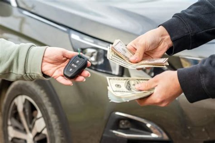 Can you pay cash for buying a car?