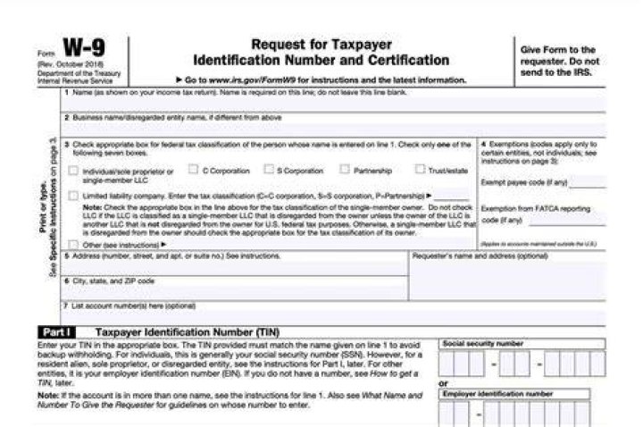 Do w9 employees have taxes taken out?
