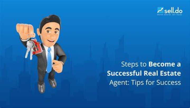 How do successful real estate brokers grow?
