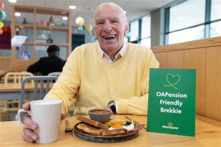 How much is UK OAP pension?