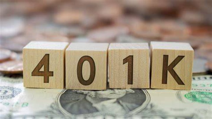 Is 401k tied to stock?